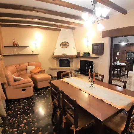 Сasa de vacaciones Gioia Nelle Selve Family House - *